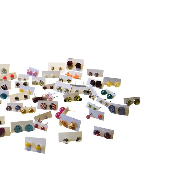 Women's Random Fashion Stud Earrings Lot of 50 Pairs Mixed Styles Colors Girls - Picture 7 of 11